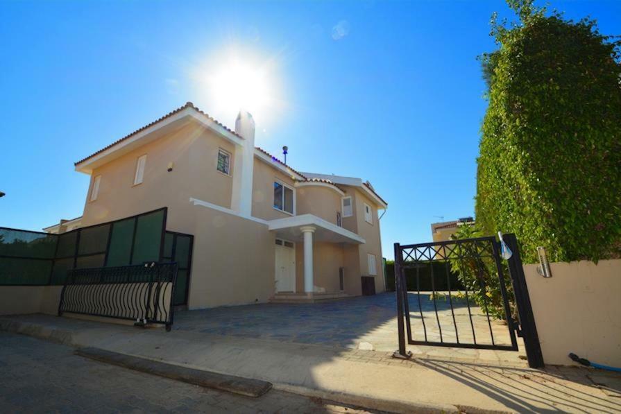 Villa Daryah Sirina Bay Протарас Экстерьер фото